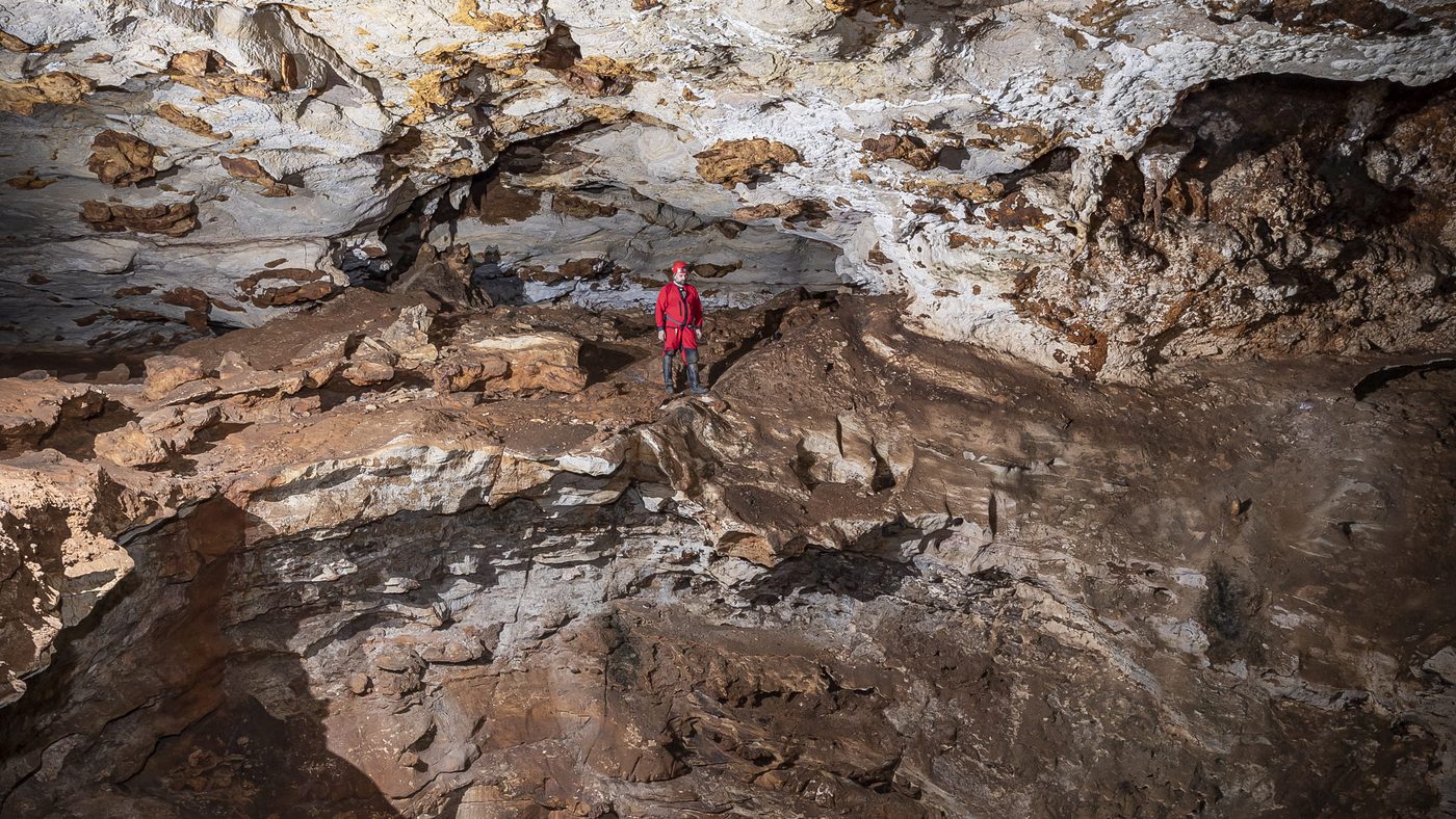 Gruta do Pica-Pau, a caverna de número 30 mil registrada no Brasil, no Parque Nacional Cavernas do Peruaçu (MG).