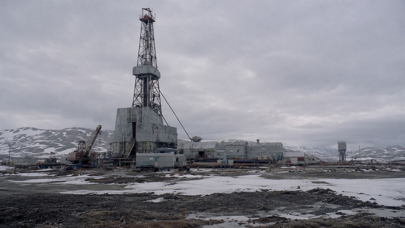 The tall Soviet drilling derrick that bored the deepest hole at the Kola site in the 1980s