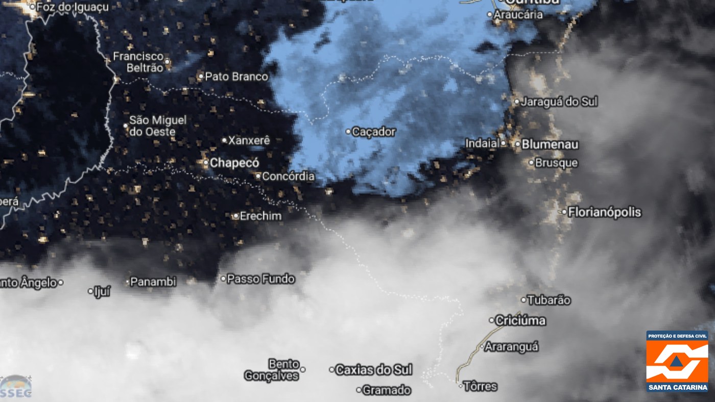 Ciclone extratropical: imagem de satélite GOES-19 da madrugada de 28 de setembro com nuvens de tempestade sobre o Rio Grande do Sul, o sul e o Planalto de Santa Catarina